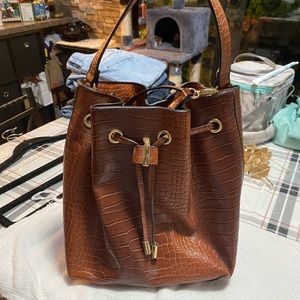 Multiple no name bags